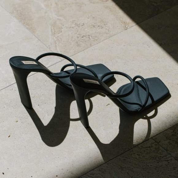 Yeezy Shoes - Yeezy Black Minimal Heel Sandals (Sz 8.5) Like New